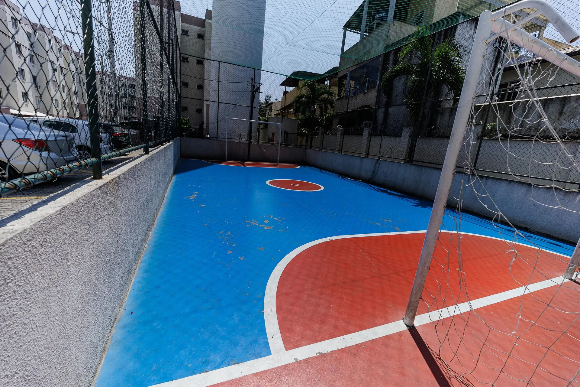 Apartamento de 2 quartos em condomínio com piscina — photo 25