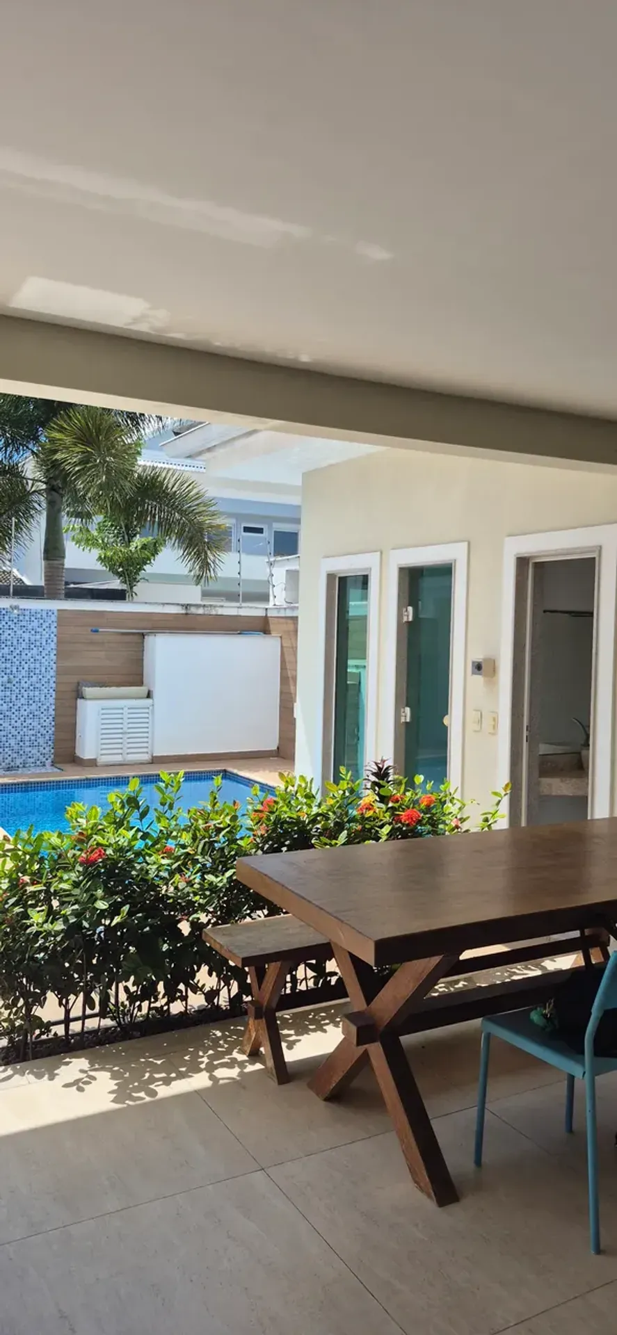 Furnished triplex house with 5 bedrooms and 300 m² — photo 5