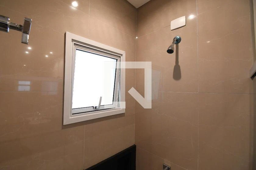 Furnished apartment, 185 m², with a bathtub — photo 45
