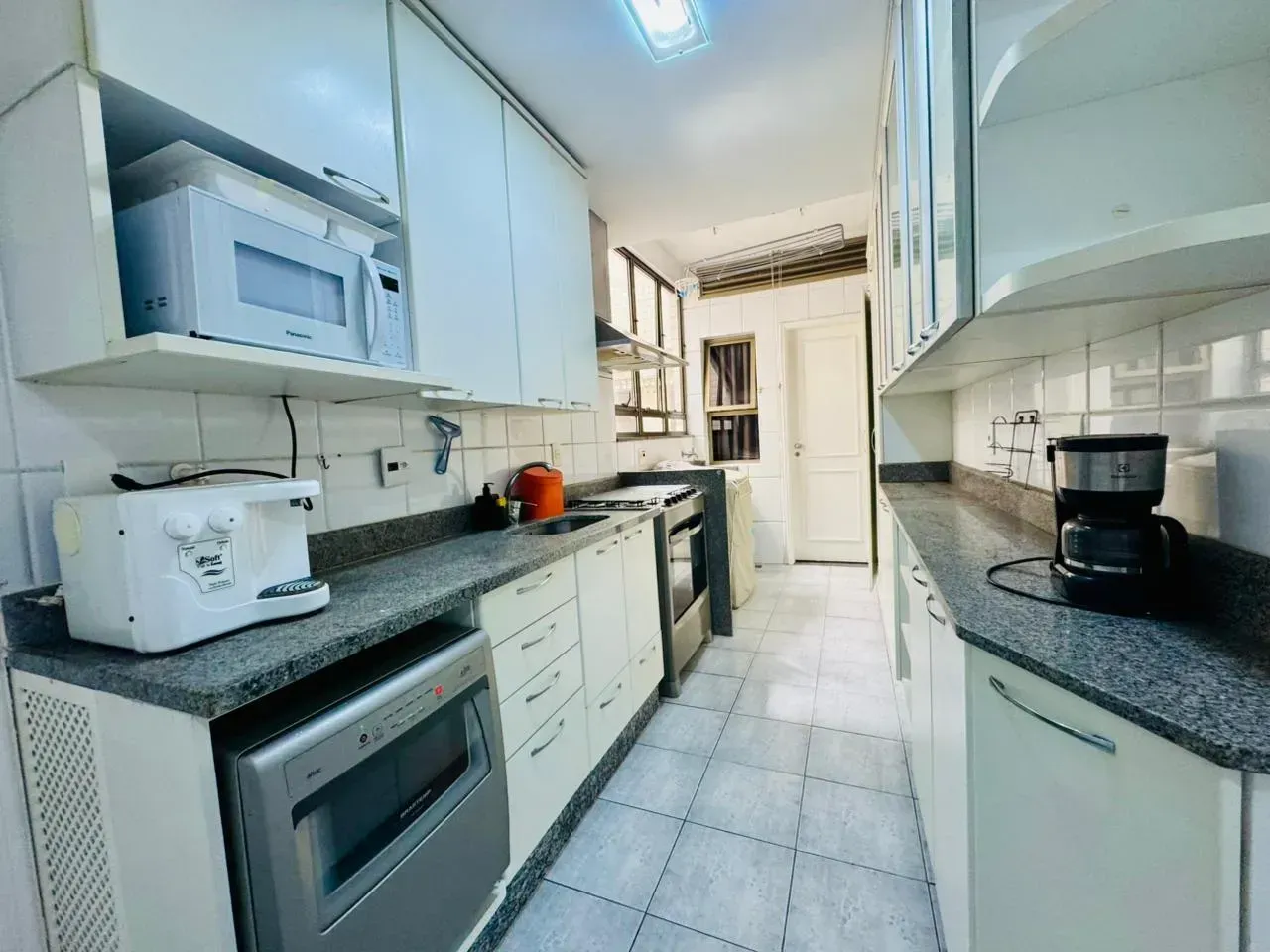 Apartamento mobiliado com 3 quartos e 3 banheiros — photo 13