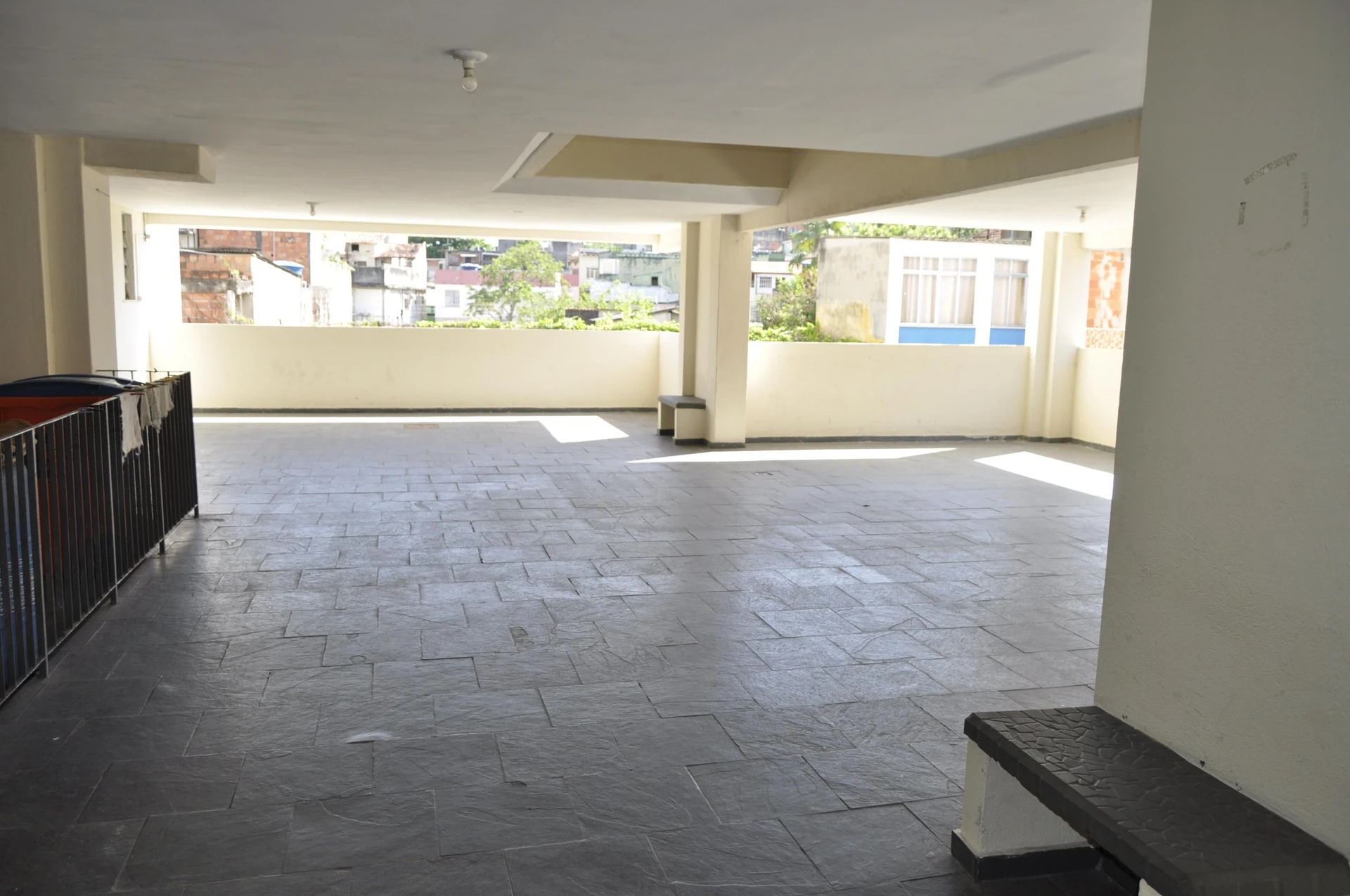 Rental apartment with 2 bedrooms and 1 parking spot — photo 26