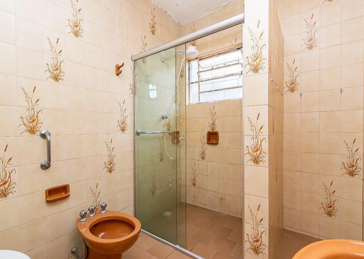 Bañera y 3 dormitorios: casa de 145 m² — photo 4