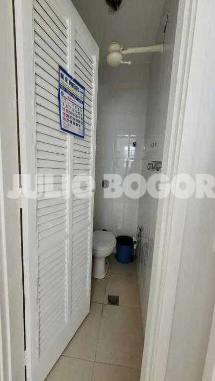 3-bedroom apartment with a suite and a balcony — photo 26