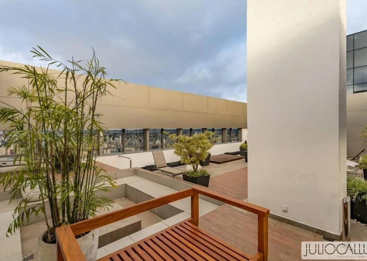 78 m² apartment with floor-to-ceiling windows and a bathtub — photo 27