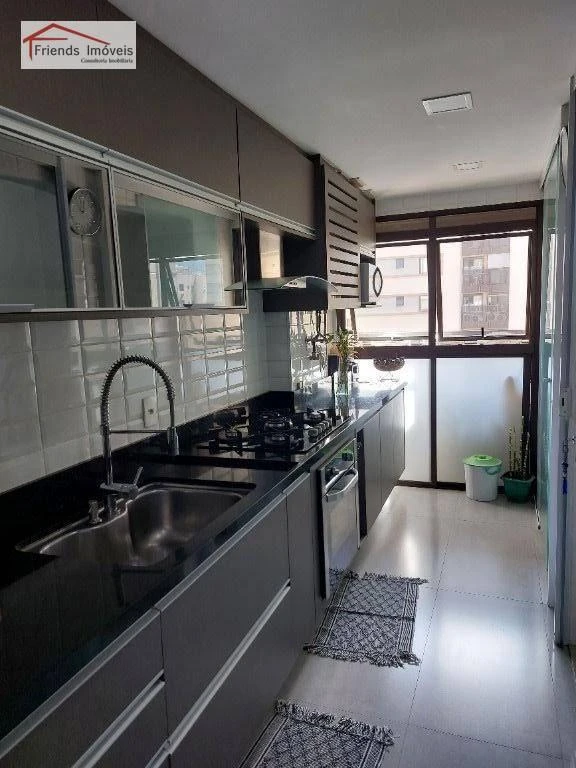 4-bedroom apartment in a building with a sauna — photo 44