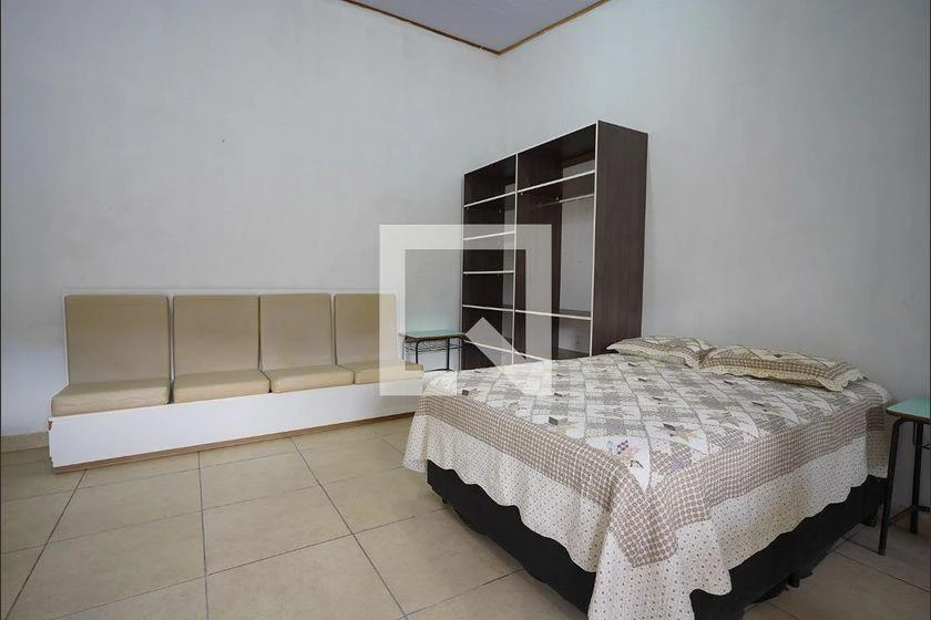 25 m² studio with a separate kitchen and gas stove — photo 5
