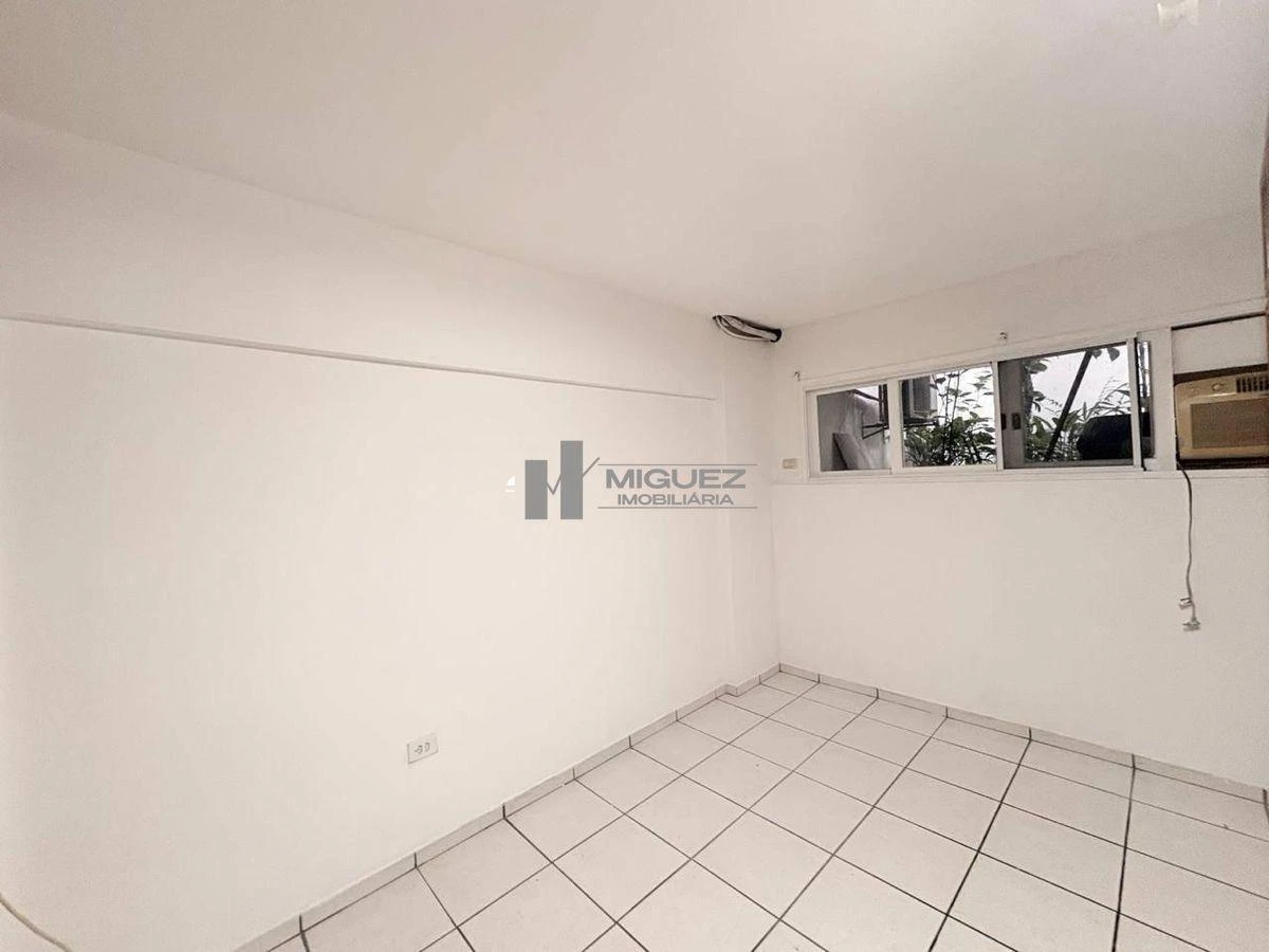 273 m² triplex house with 3 parking spaces and 5 baths — photo 31