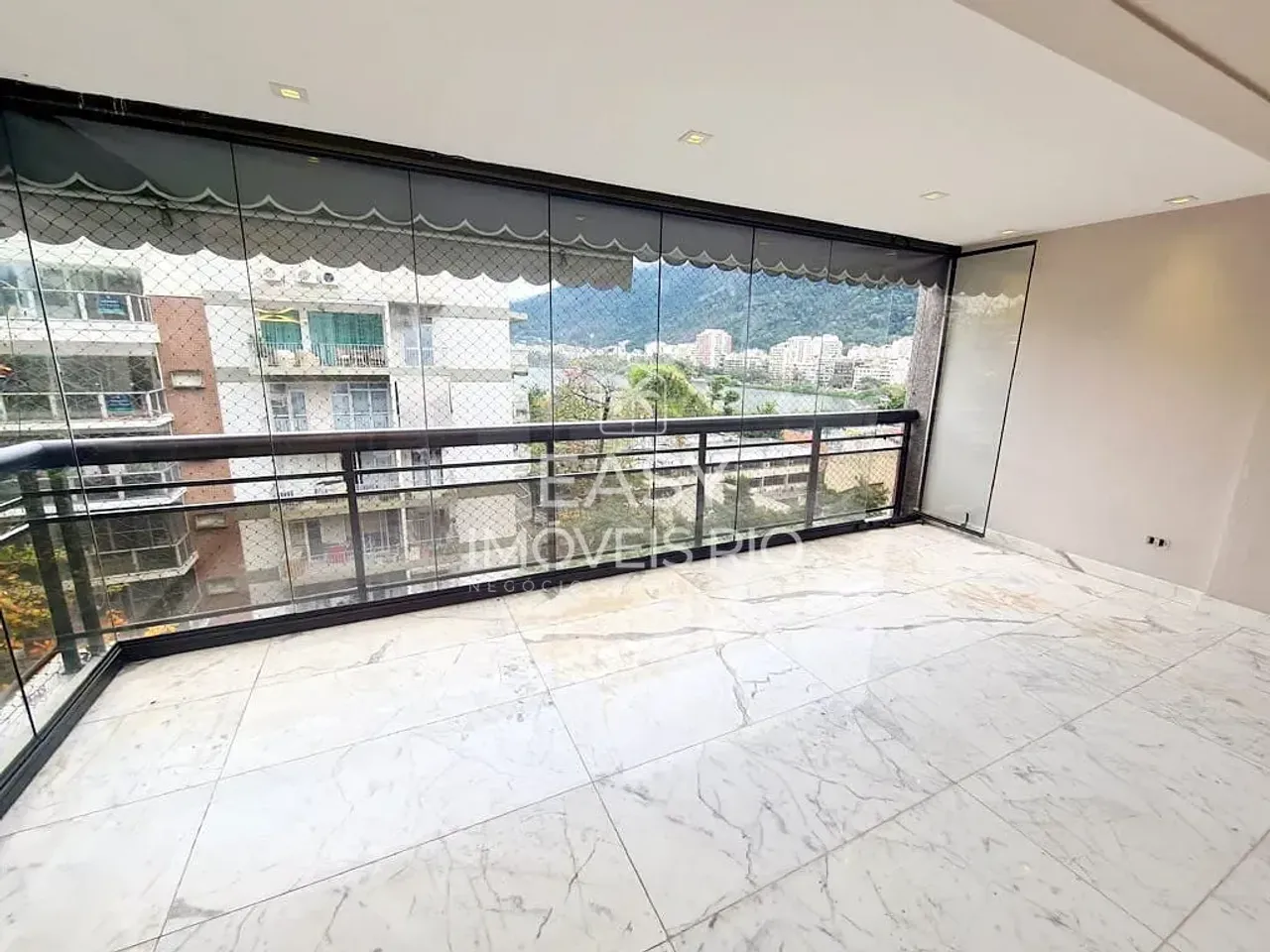 4-bedroom apartment with a separate gas kitchen — photo 9