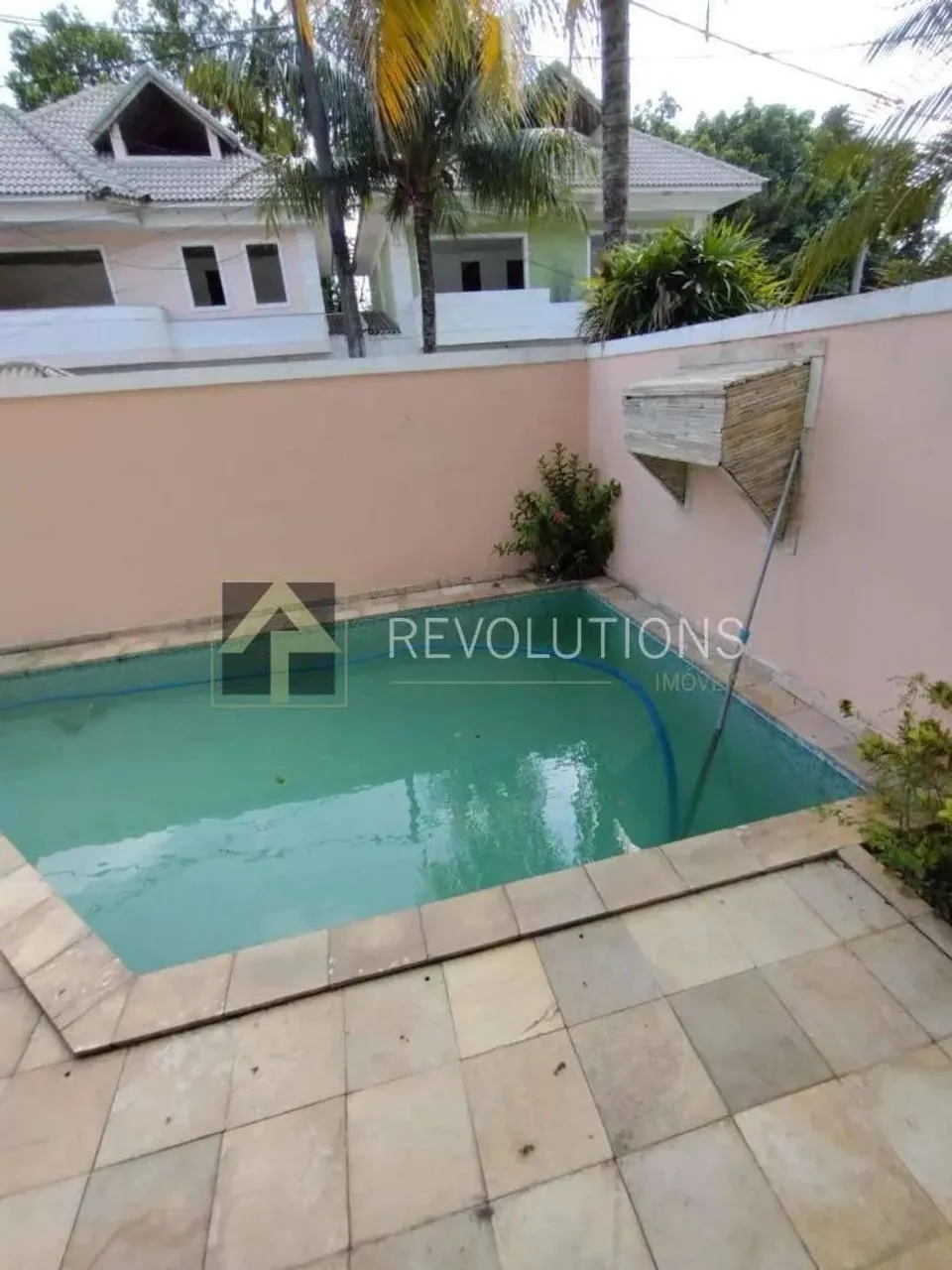 4-bedroom house with 5 bathrooms and 4 parking spaces — photo 14