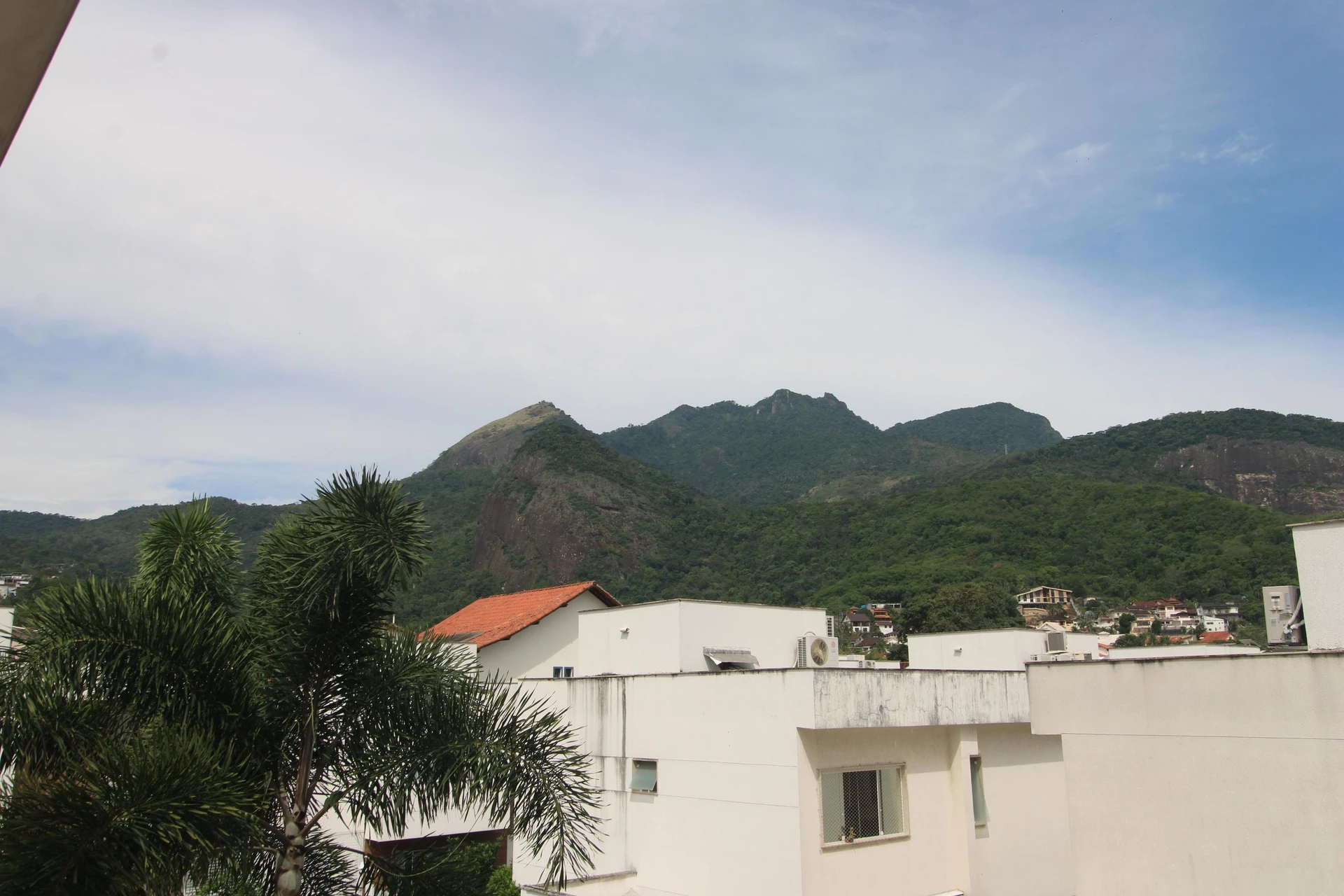 3-bedroom house with a grill on the balcony — photo 18