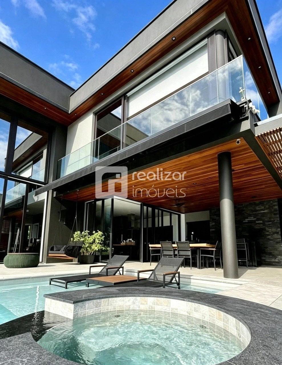 Furnished house, 560 m², with a water view — photo 28