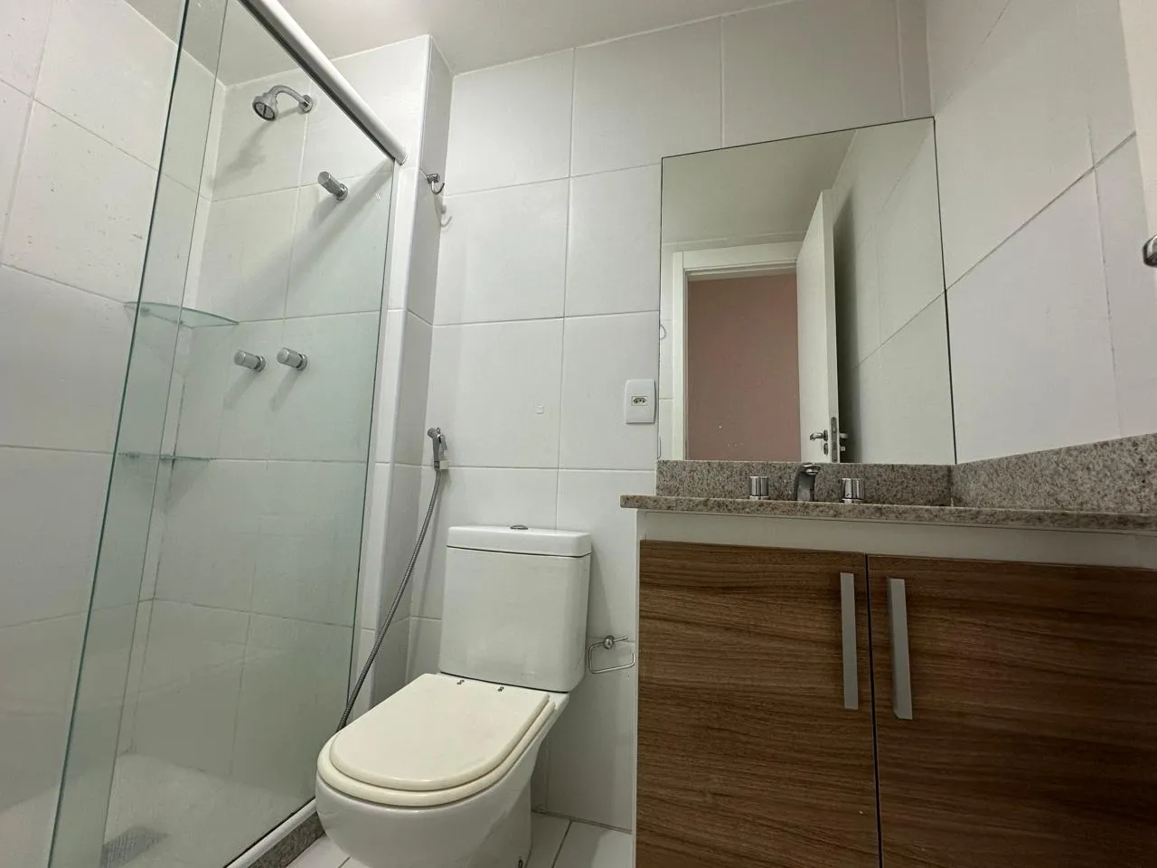 Furnished 69 m² apartment with 2 bedrooms and 2 baths — photo 9