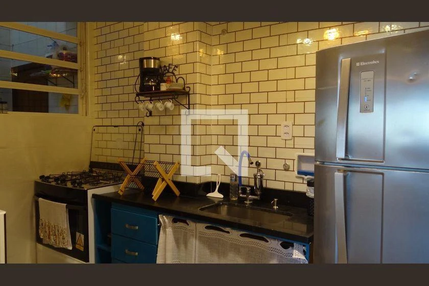 Furnished 2-bedroom apartment with balcony — photo 15
