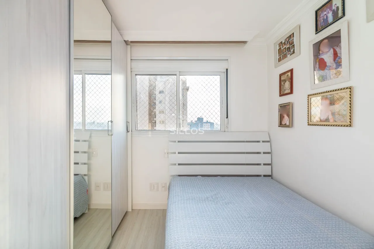 2-bedroom apartment in a building with a gym — photo 18