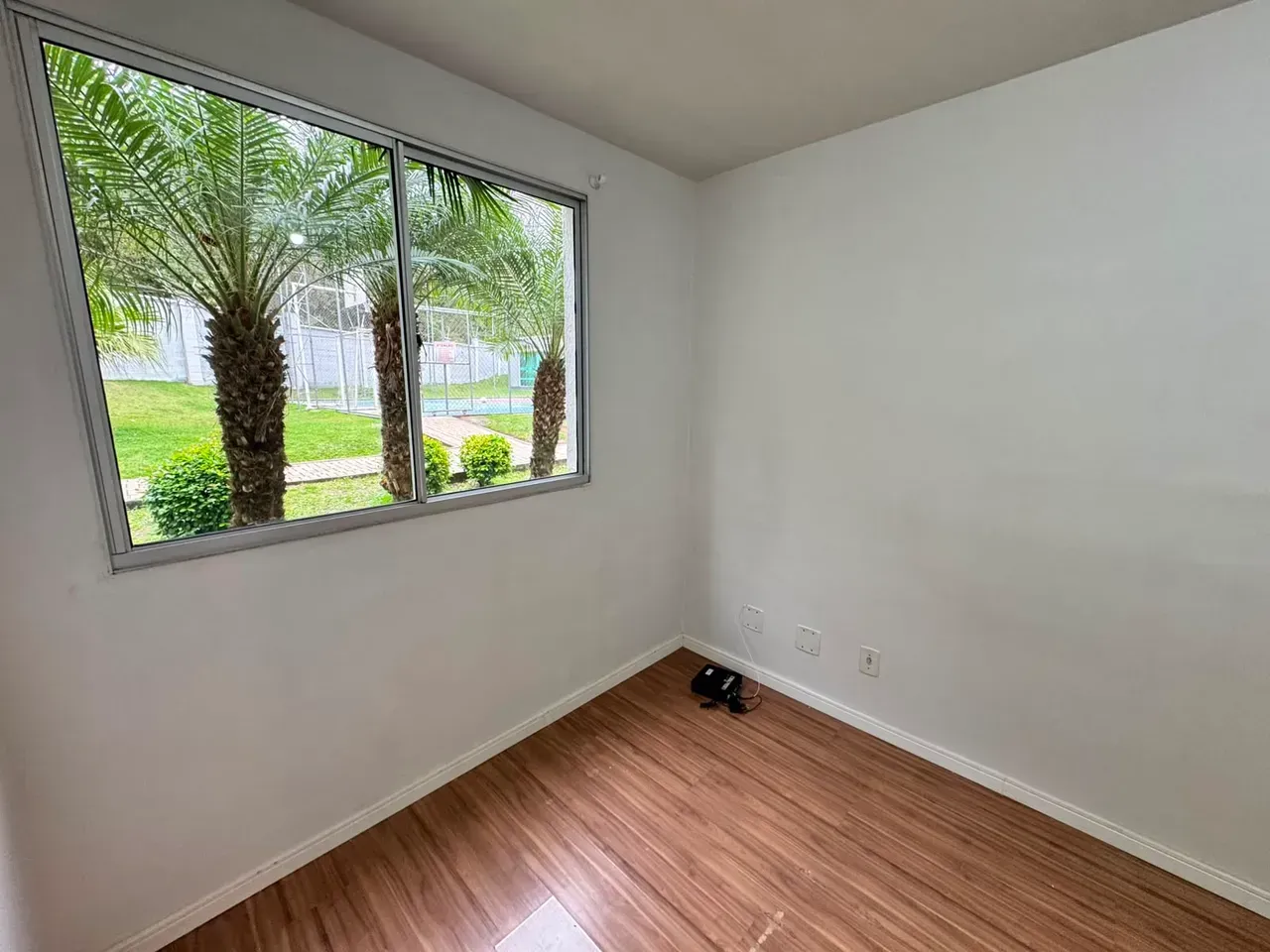 1-bedroom apartment with a closed-off kitchen — photo 9