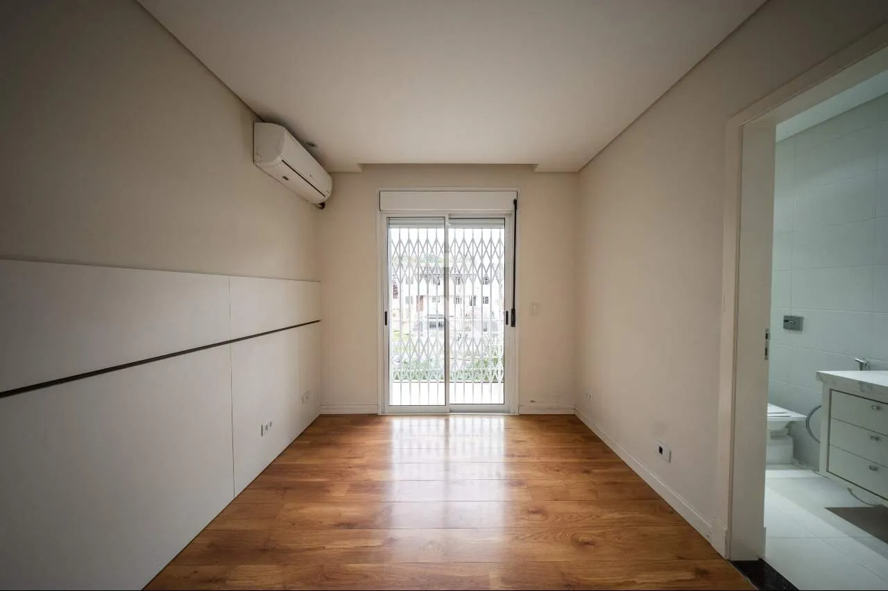 Casa com piscina, jardim e 4 quartos — photo 47