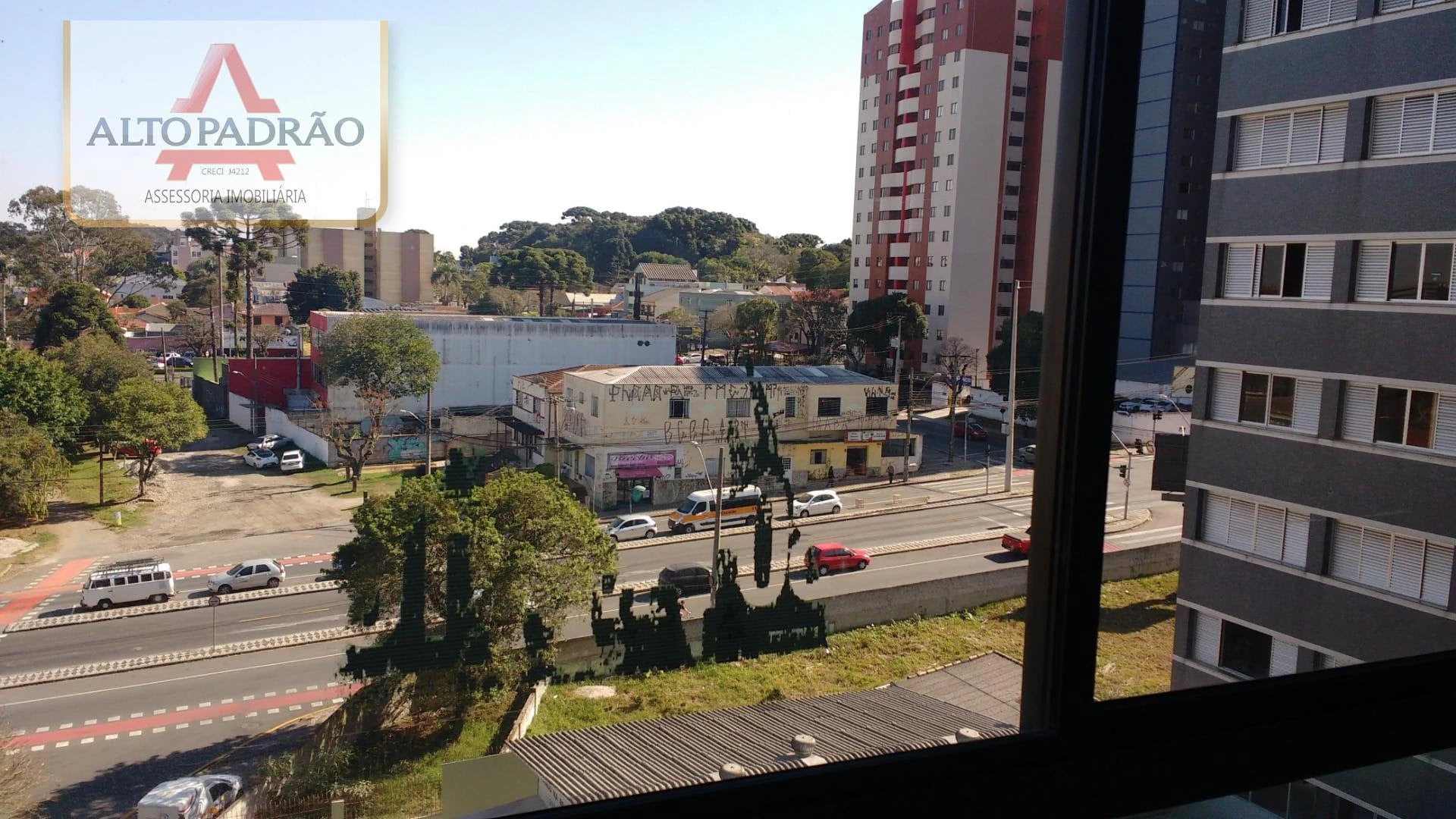 One-bedroom apartment with a washing machine in Curitiba — photo 18