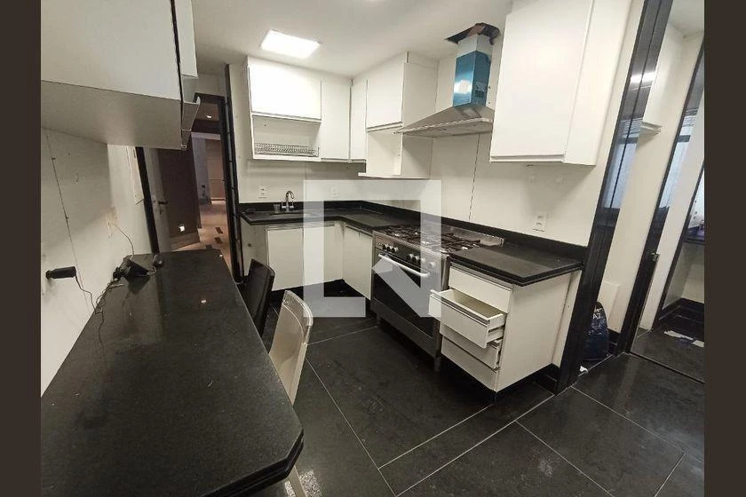 Rental apartment with 3 bedrooms and 160 m² — photo 37