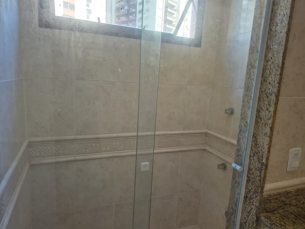 140 m² apartment with 3 bedrooms and an enclosed balcony — photo 7