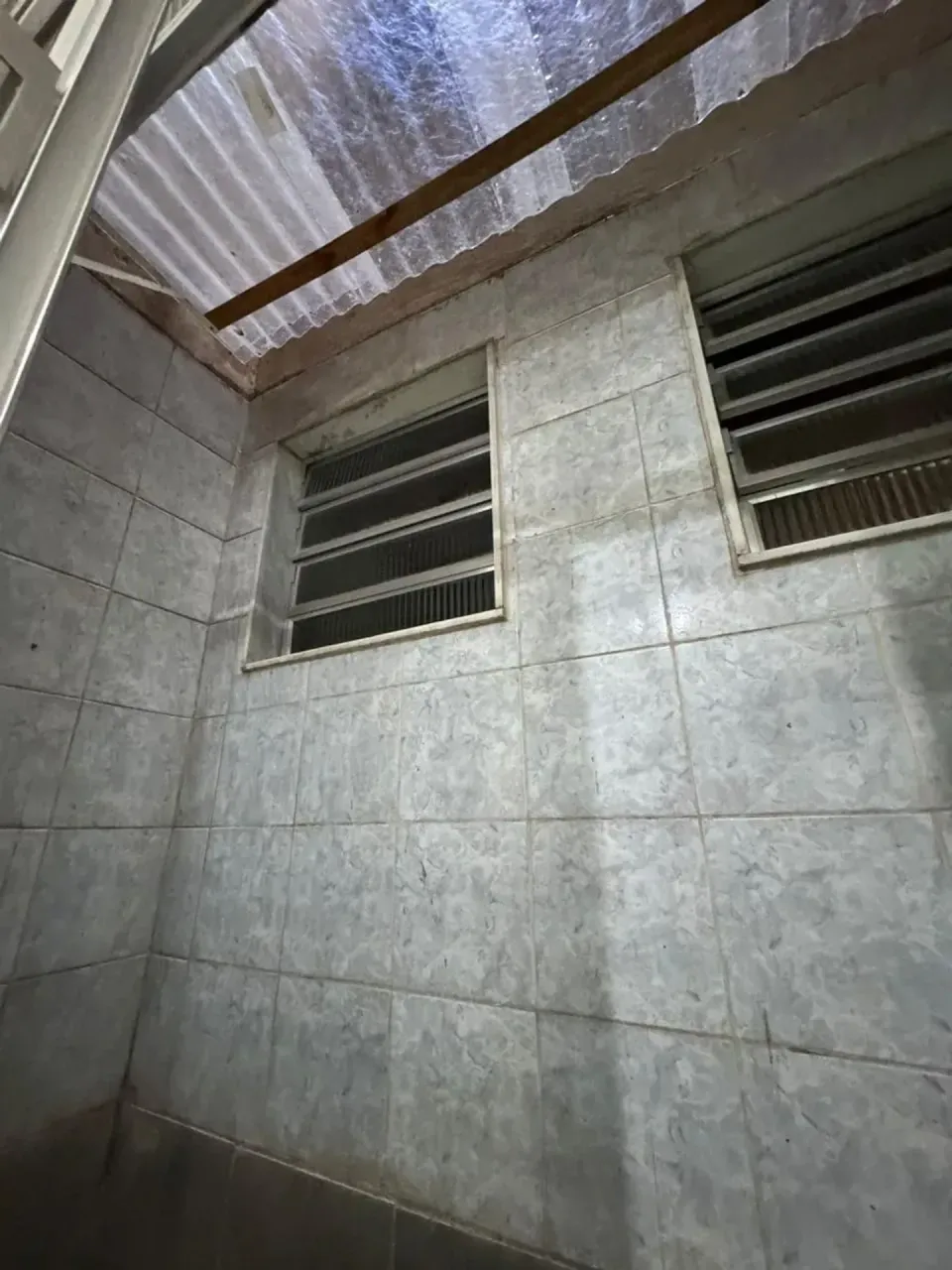Unfurnished apartment with 2 bedrooms and 2 bathrooms — photo 15