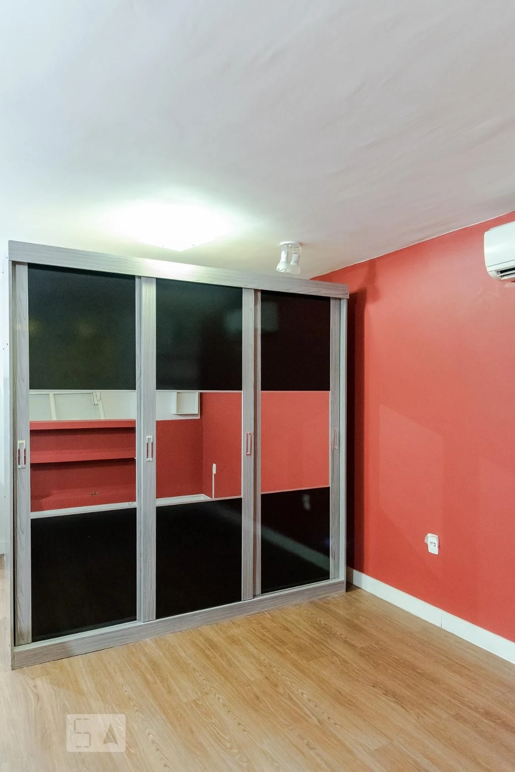 Studio, 45 m², com janelas do piso ao teto — photo 4