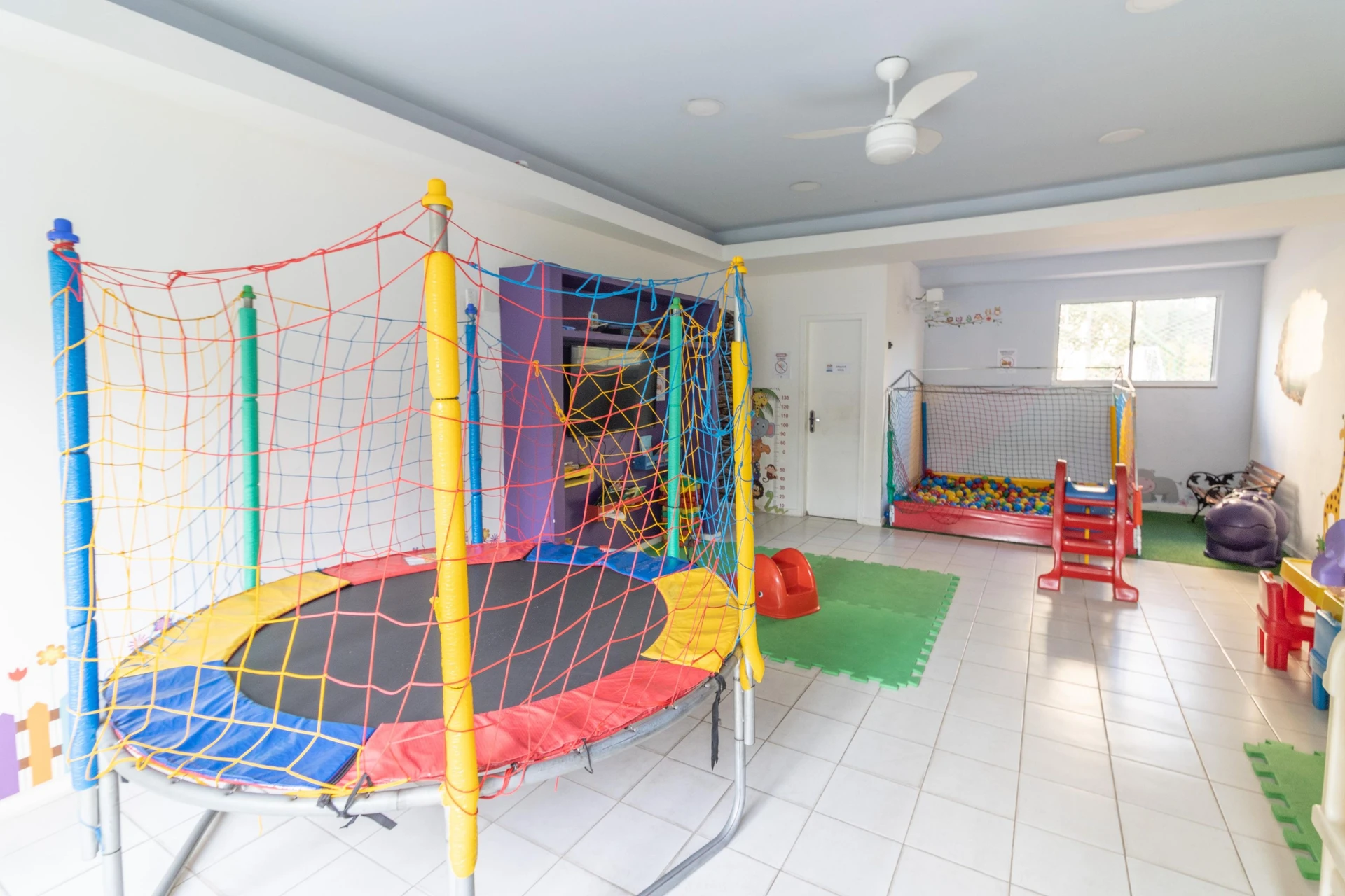 Mountain view in a 2-bedroom apartment, 74 m² — photo 39