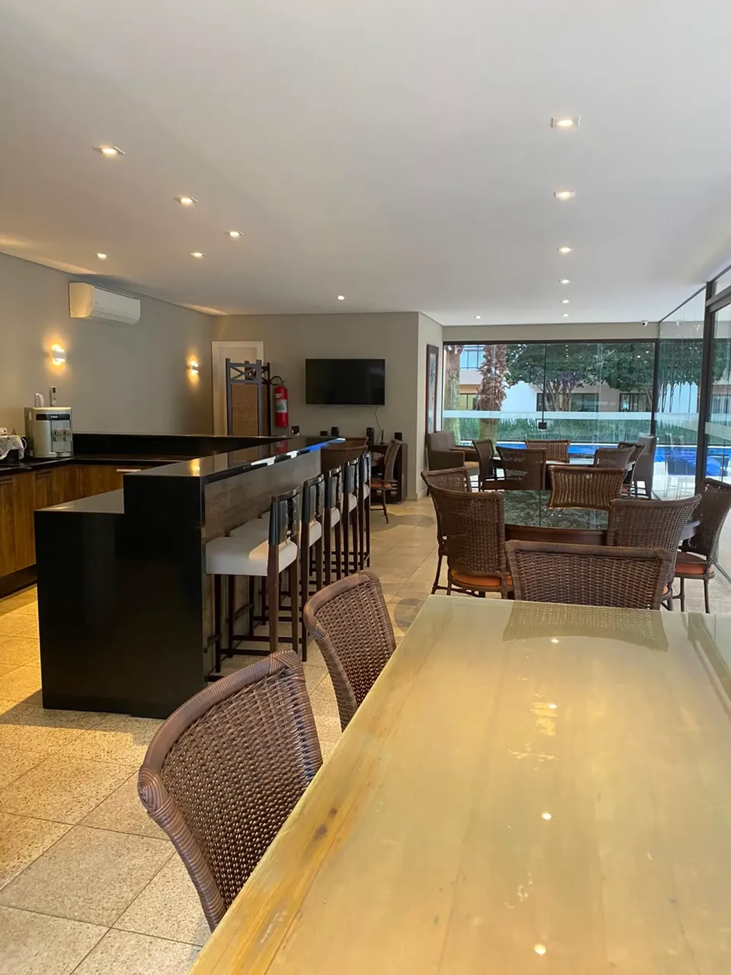 Apartamento para aluguel com 165 m², 3 quartos e 4 banheiros — photo 33