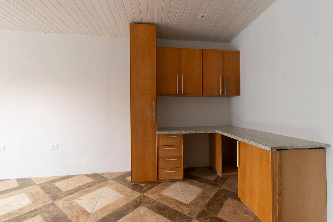 2-bedroom house with a garden in Curitiba — photo 4