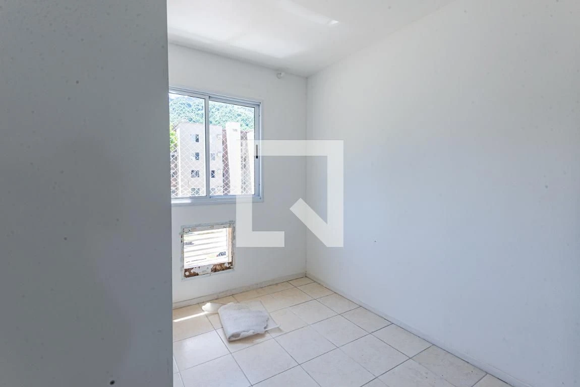 4-bedroom apartment with a mountain view in Rio de Janeiro — photo 4