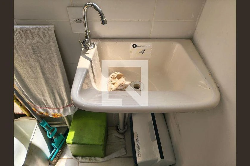 Apartamento mobiliado de 2 quartos em condomínio com piscina — photo 17