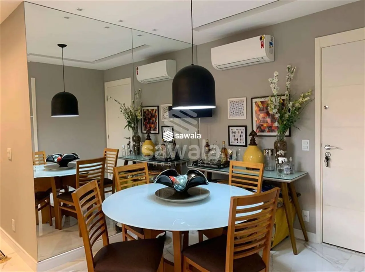 Furnished 2-bedroom apartment with 4 bathrooms — photo 6
