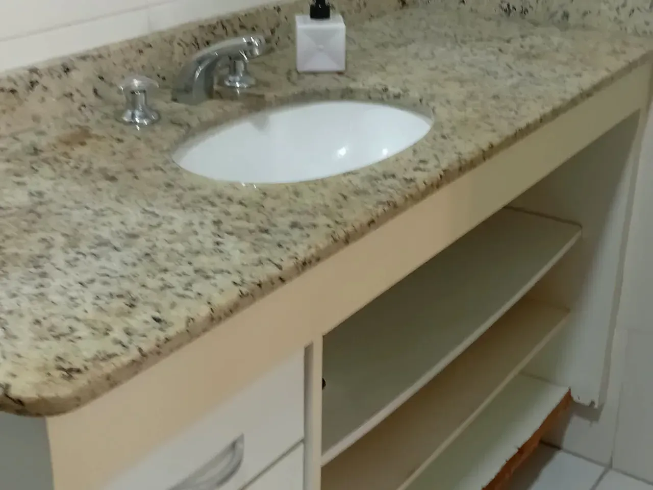 94 m² apartment with a mountain view and a washing machine — photo 11