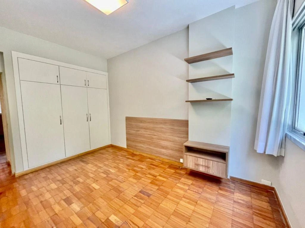 Apartamento de 150 m² com espaço de home office e banheira — photo 4