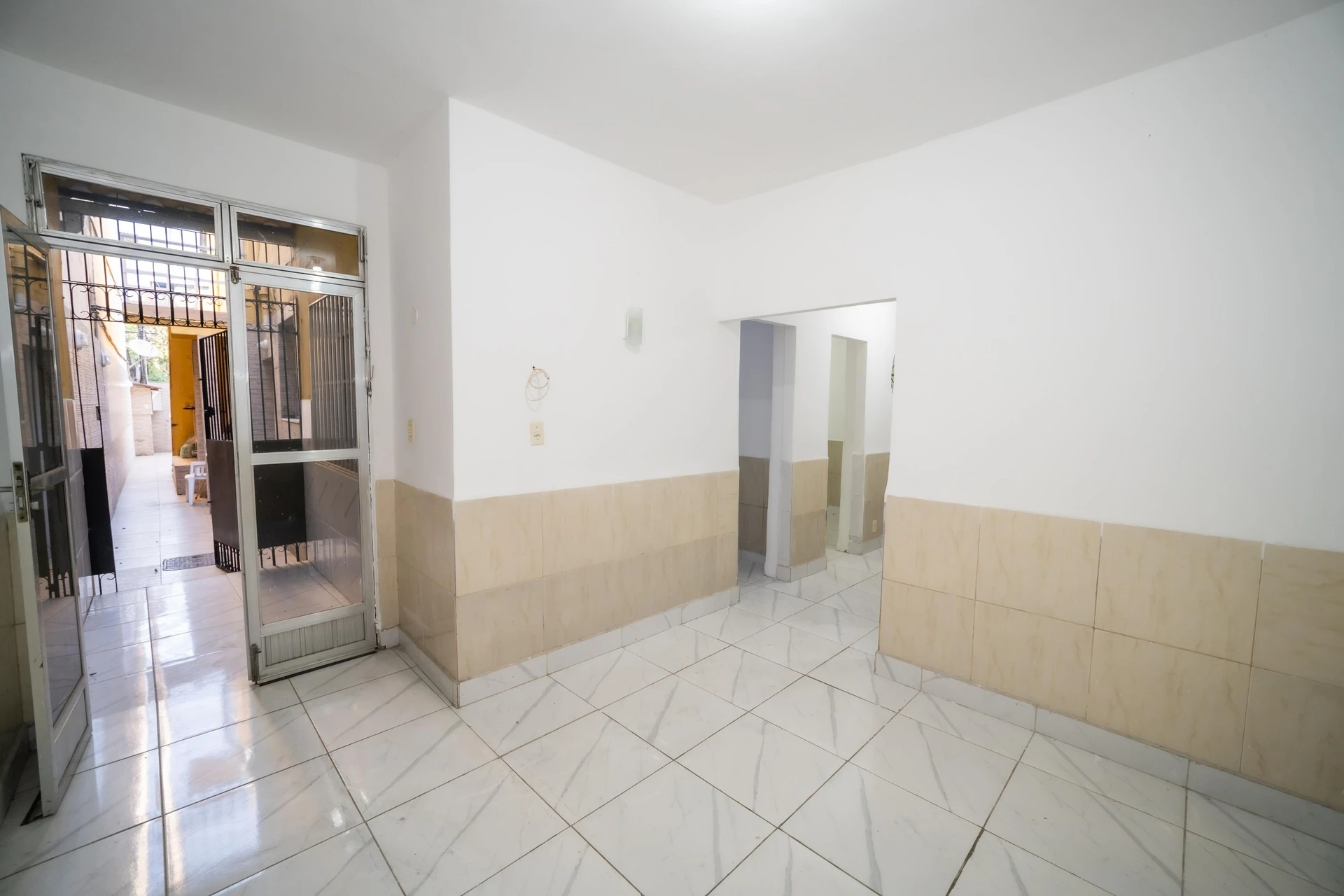 Unfurnished house with 2 bedrooms and separate kitchen — photo 31