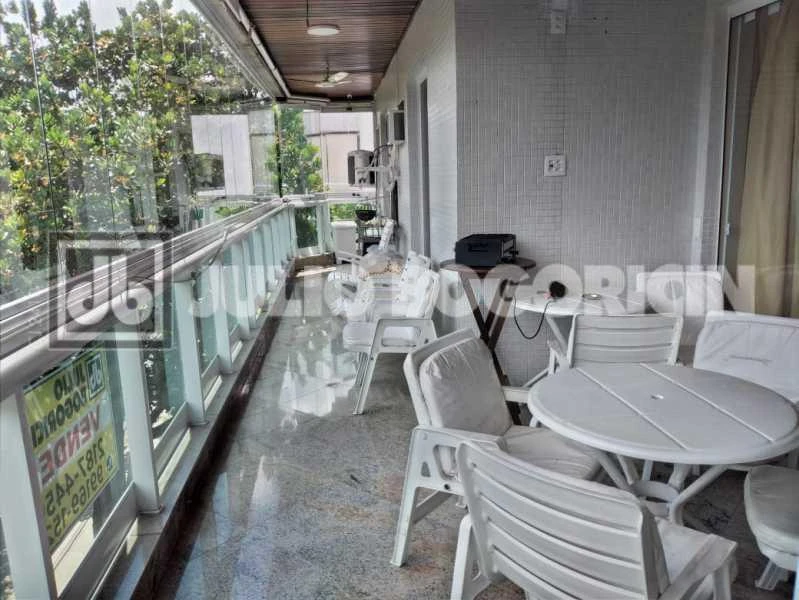 Apartamento amueblado de 4 dormitorios y 229 m² — photo 20
