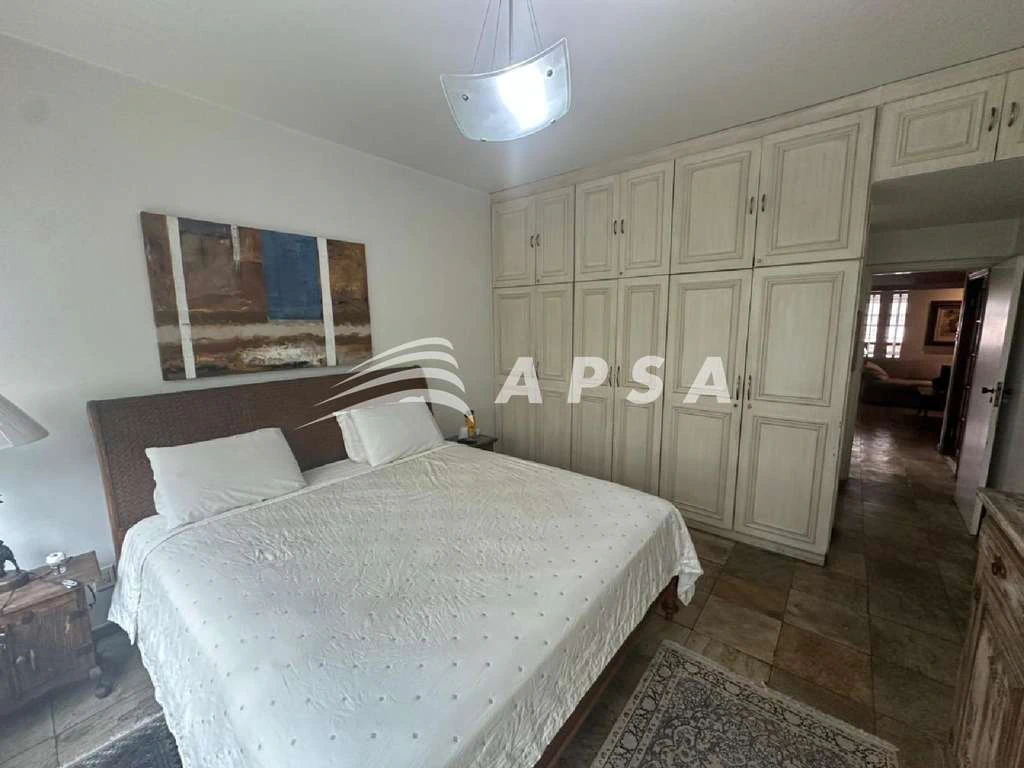 Furnished 200 m² apartment with 3 bedrooms — photo 13