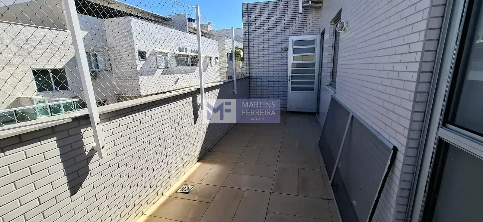 Apartamento com 4 quartos e varanda no terraço — photo 23