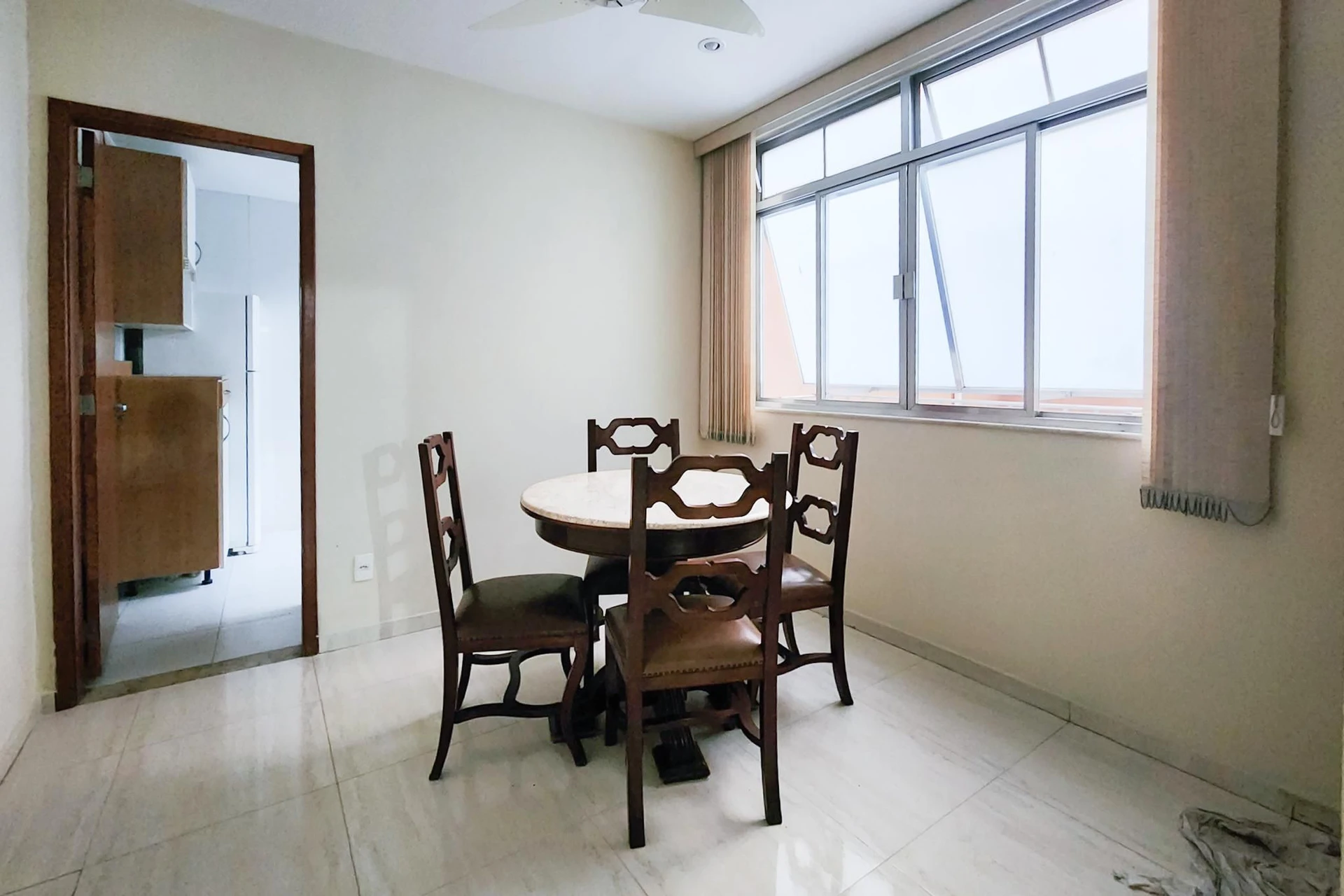 Apartamento mobiliado com 2 quartos e máquina de lavar roupa — photo 7