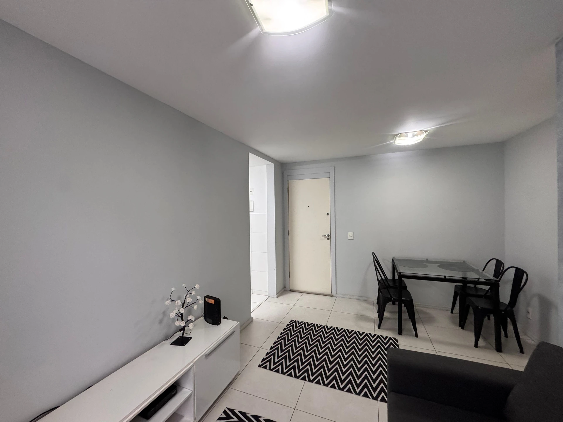 2-bedroom apartment in a building with a sauna — photo 34