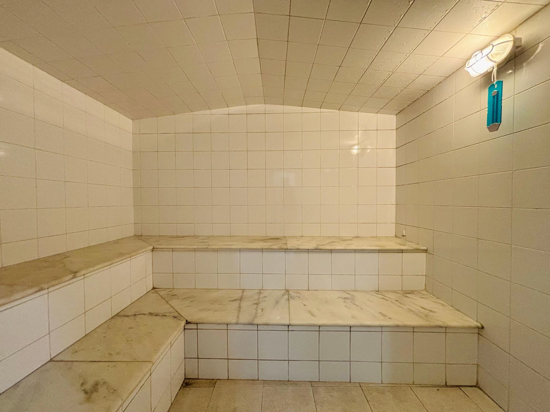 Вид на гори та 2 спальні: квартира 75 м² — photo 17