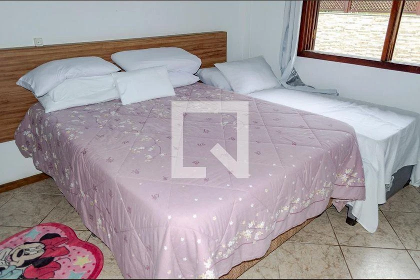 Furnished house for rent with 4 bedrooms and a pool — photo 25