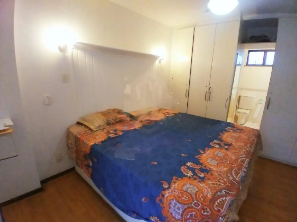 Unfurnished apartment with 6 bedrooms and 2 parking spots — photo 10