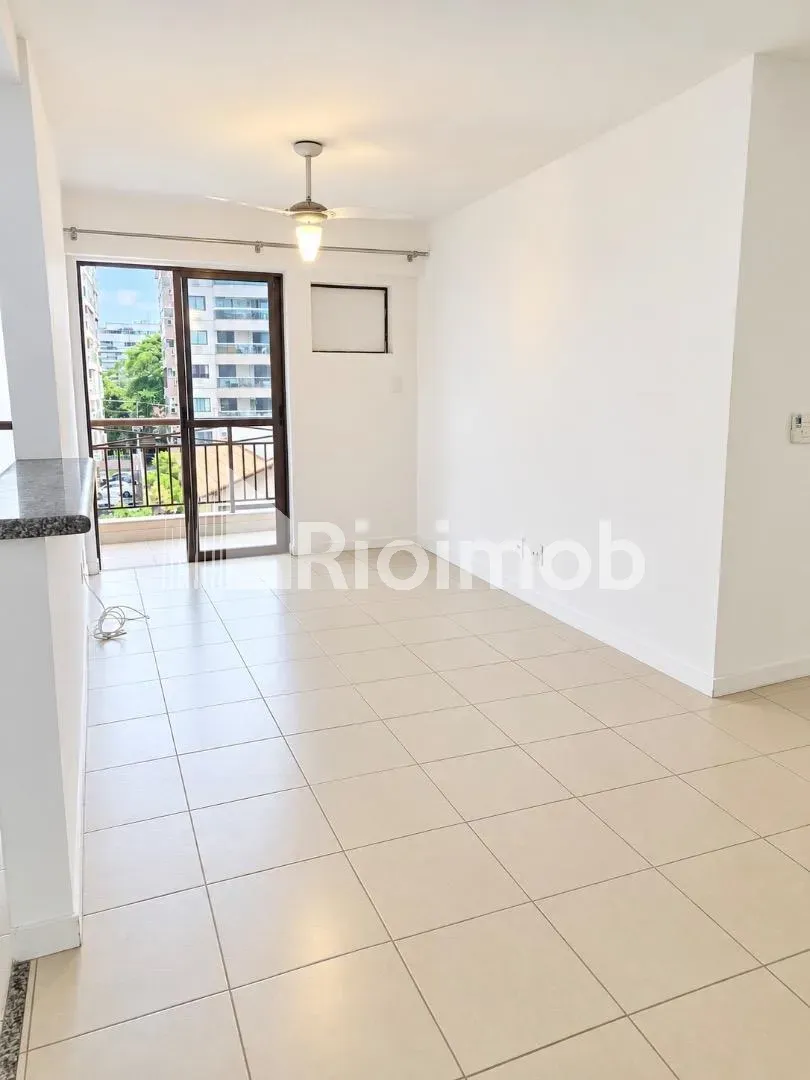 2-bedroom apartment with a washing machine in Rio de Janeiro — photo 11