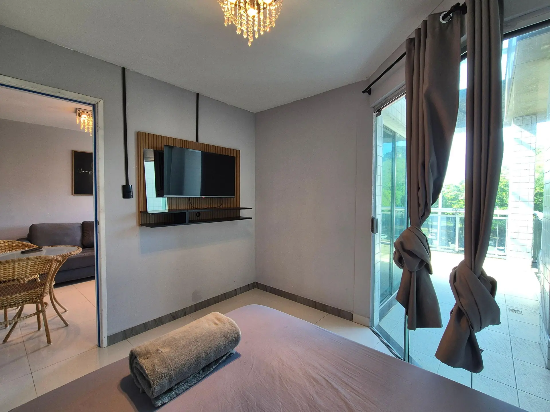 Furnished 2-bedroom apartment with 2 parking spaces — photo 28