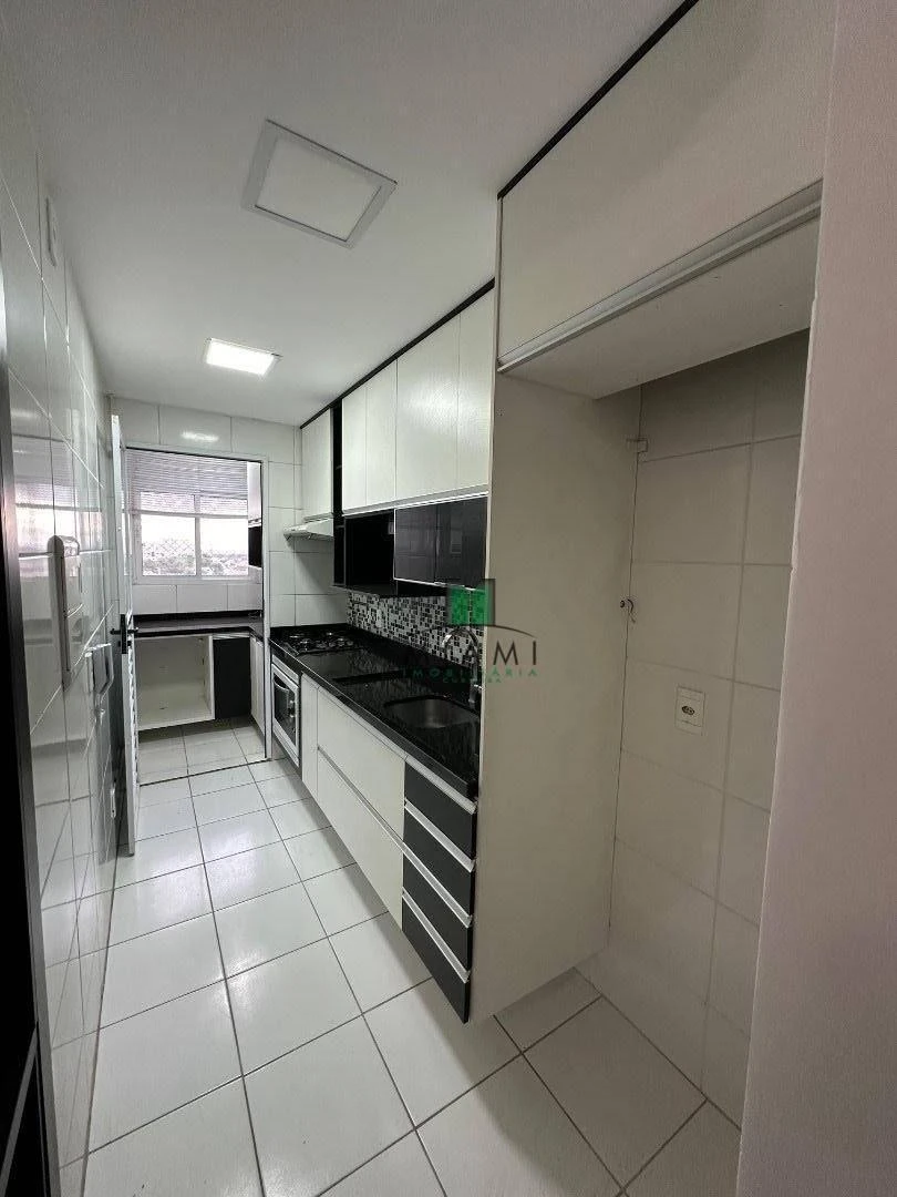 2-bedroom apartment with a washing machine