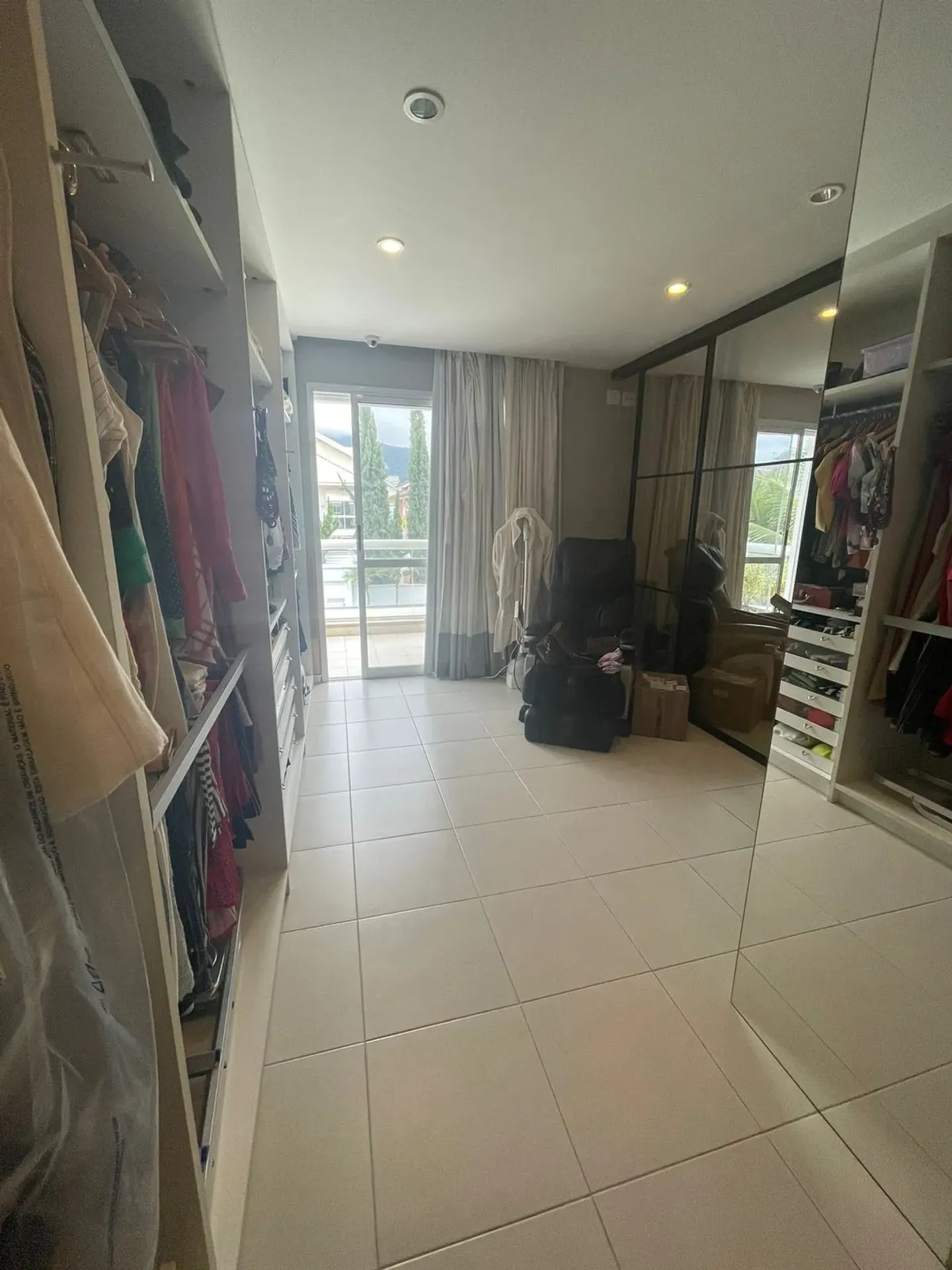 Furnished triplex house with 340 m² and 3 suites — photo 10