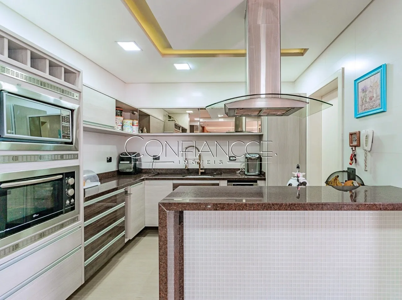 House for rent with 4 en-suite bedrooms, 314 m² — photo 9