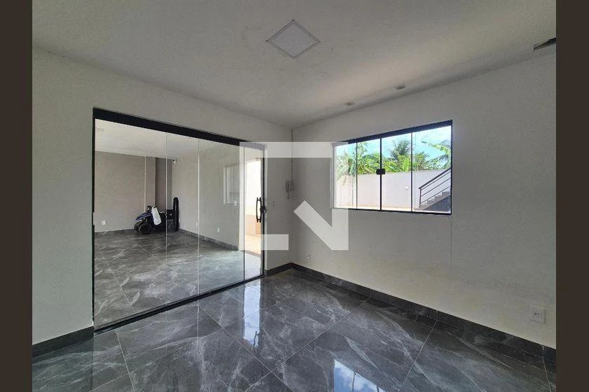 House, 400 m², with a washing machine — photo 34