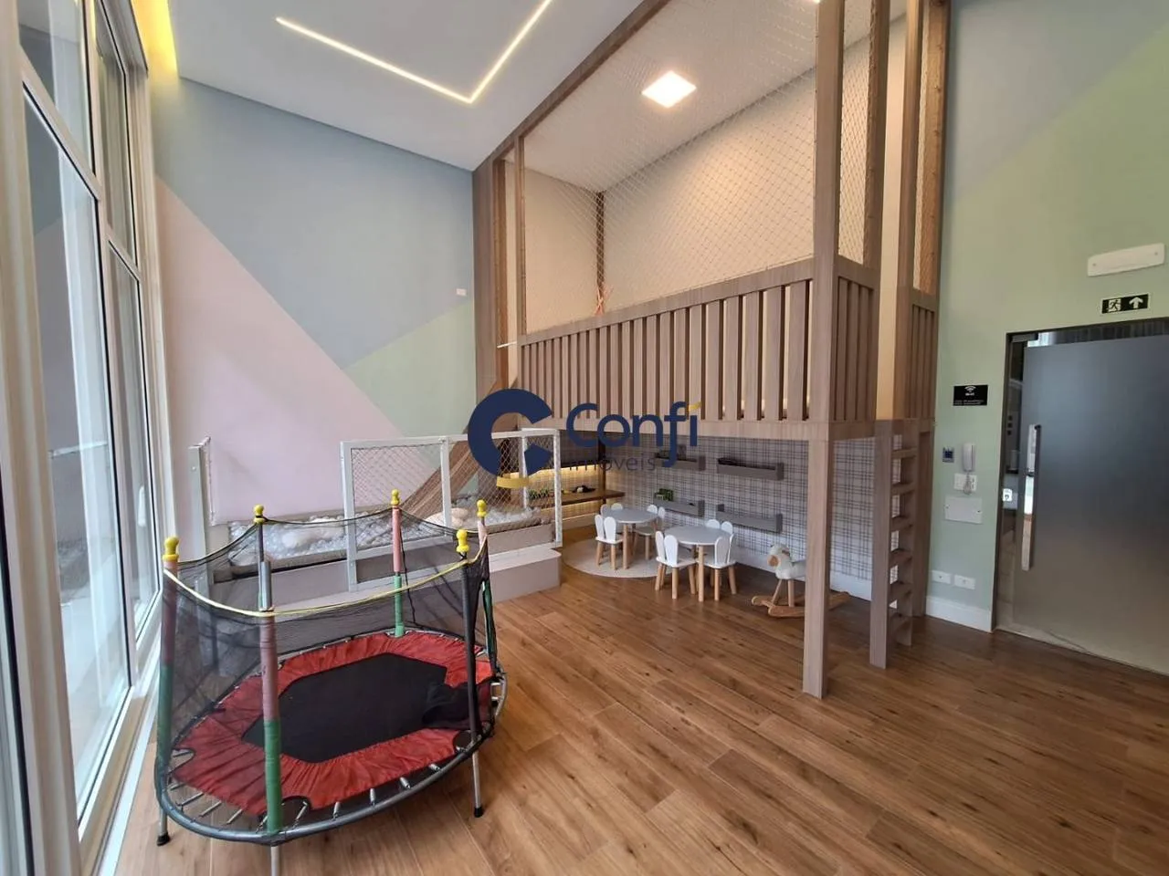 3-bedroom apartment with a grill on the balcony — photo 33