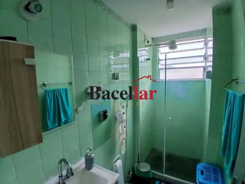 Furnished apartment with 2 bedrooms and 1 glass shower — photo 10